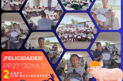 Trabajadores recibiendo reconocimiento por su esfuerzo
